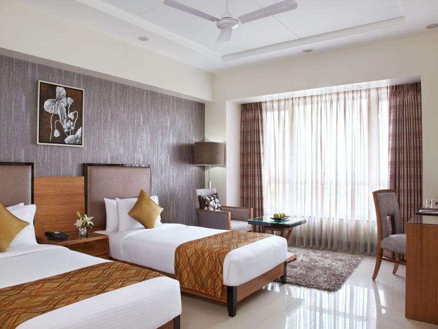 Hotel Suba Grand Dahej Exterior foto
